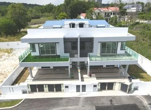 6 Units Semi-D Residential