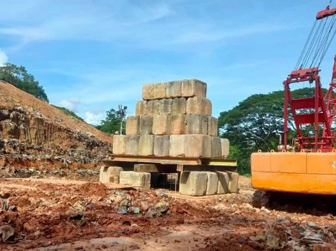 Yan–Gurun Retaining Wall