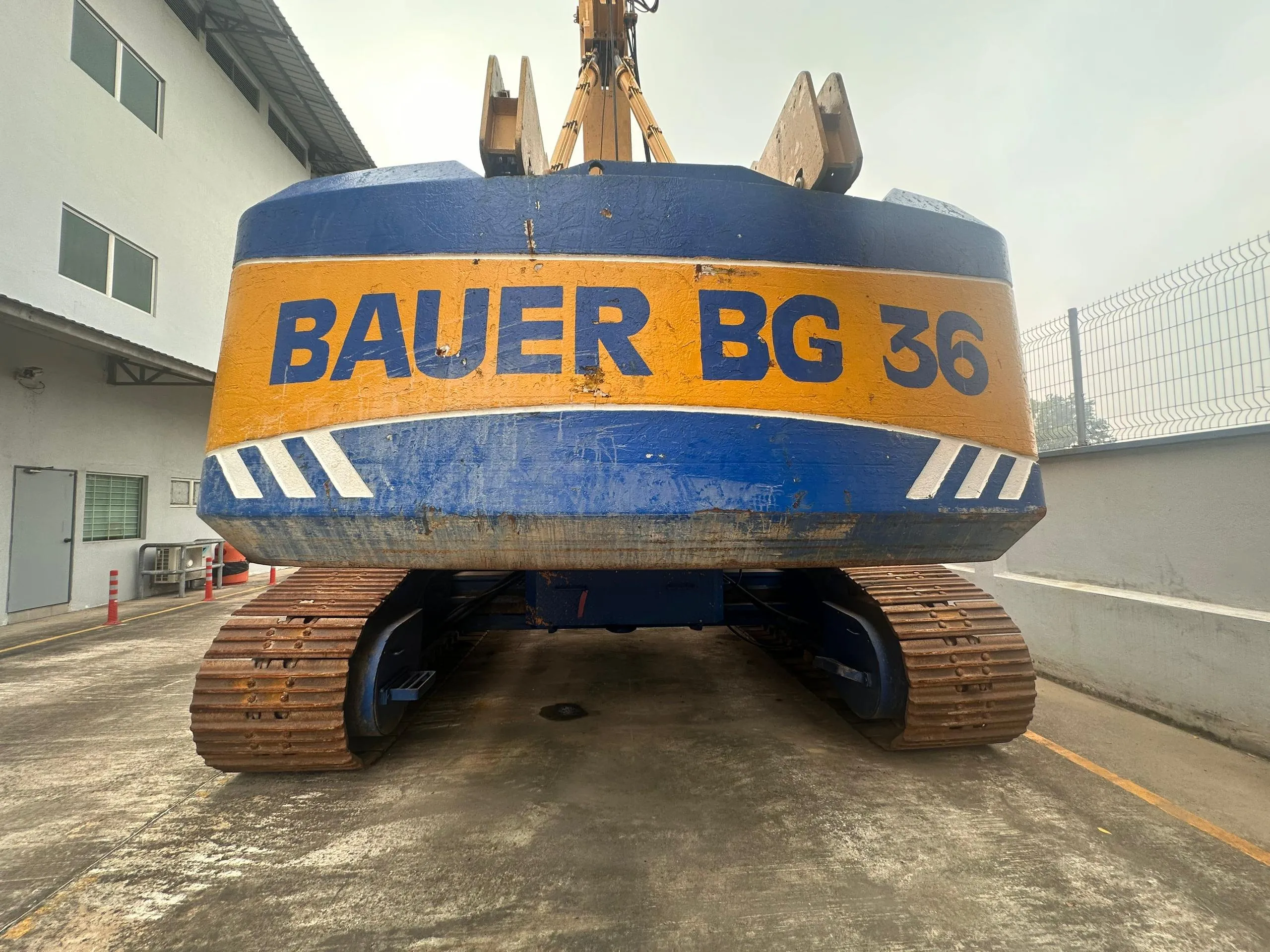 Rear of the BAUER BG36 bored piling rig on its crawler tracks